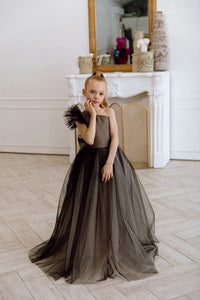 Felicia with short sleeves tulle flower girl dress