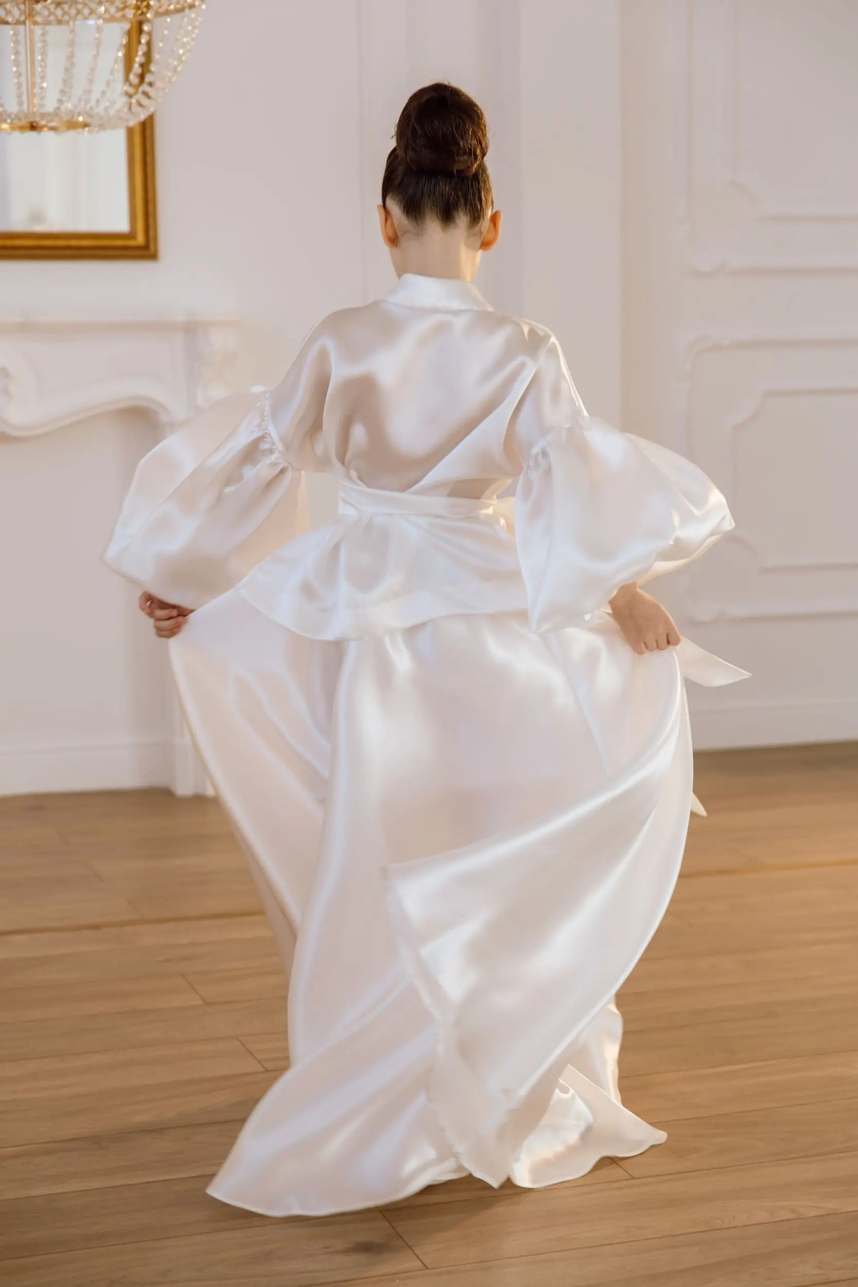 Paola organza suit for girls with a skirt